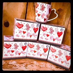 ❤️5 Valentine Mugs (set of 5) with gift bags!❤️